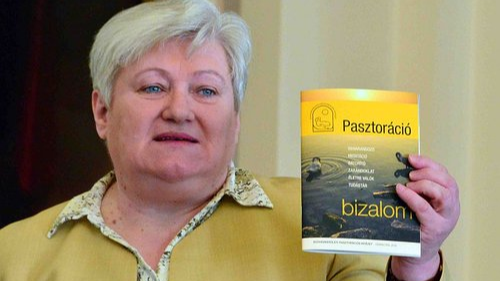 Karban-tartó szeretet