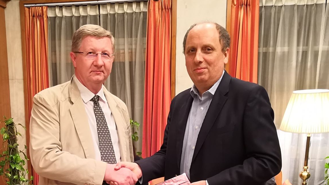 Fekete Károly püspök látogatást tett Magyarország nagykövetségén Új-Delhiben