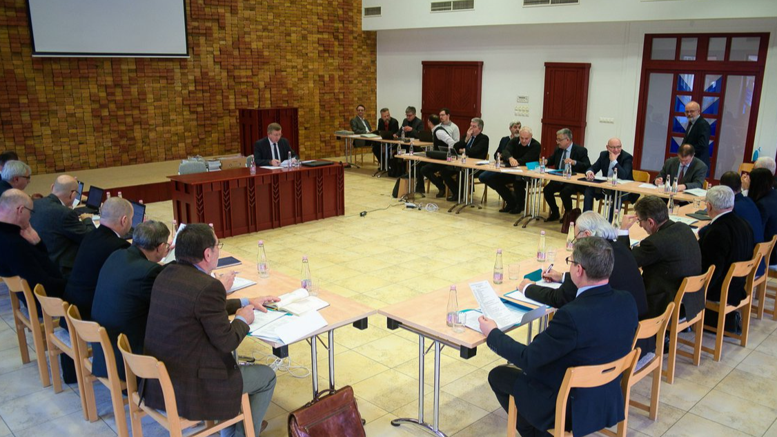 Összefonni a háló szálait