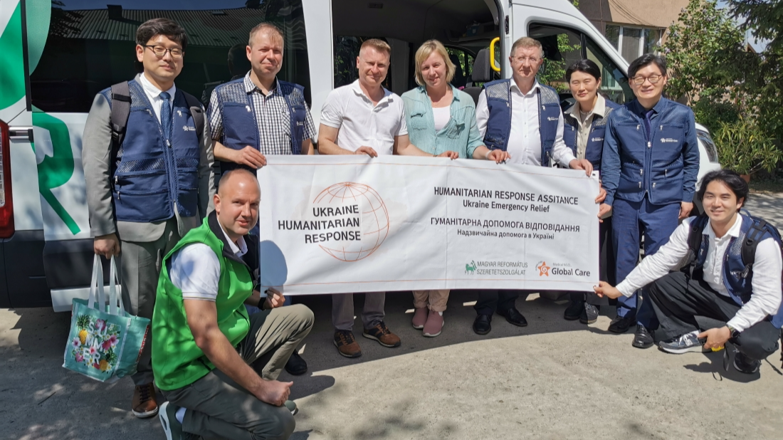 Több millió forint értékű tárgyi és pénzbeli adománnyal segített a Debrecen-Nagytemplomi Református Gyülekezet kárpátaljai testvérgyülekezetének