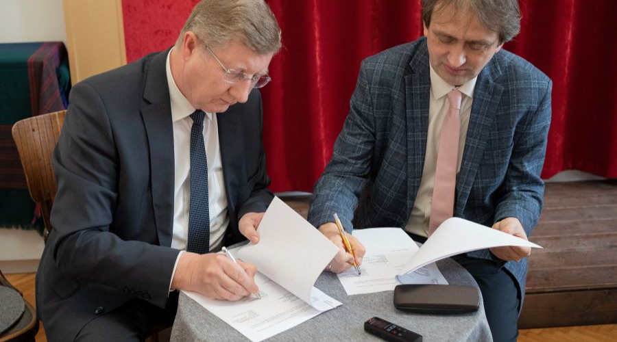 Stratégiai együttműködési megállapodást kötött a Néprajzi Tanszék és a Református Kollégium Múzeuma