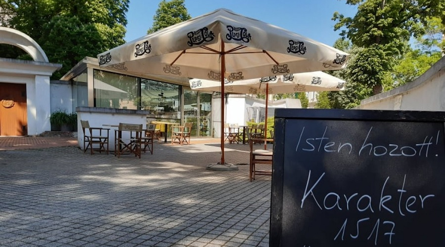 Virágos programok a Karakterben