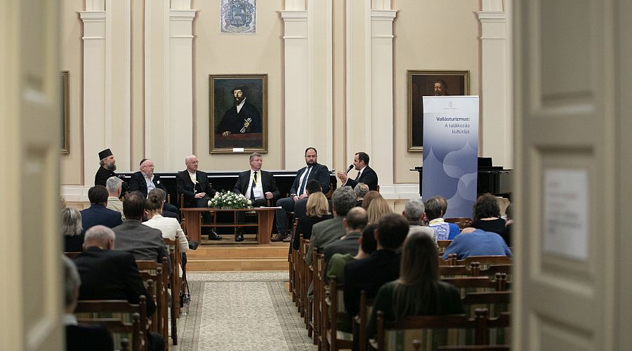 Vallásturizmus: Missziós küldetésünk van azok felé, akik még nem értik Istent