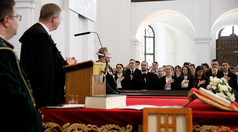Lezárta 486. tanévét a Debreceni Református Hittudományi Egyetem
