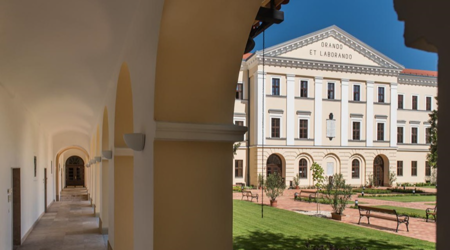 Lezárult az idei felsőfokú felvételi eljárás első szakasza a Debreceni Református Hittudományi Egyetemen