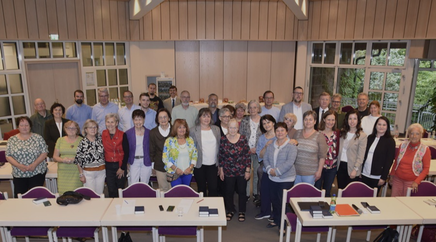 Nemzetközi szervezet közgyűlésén vett részt a tiszántúli püspök