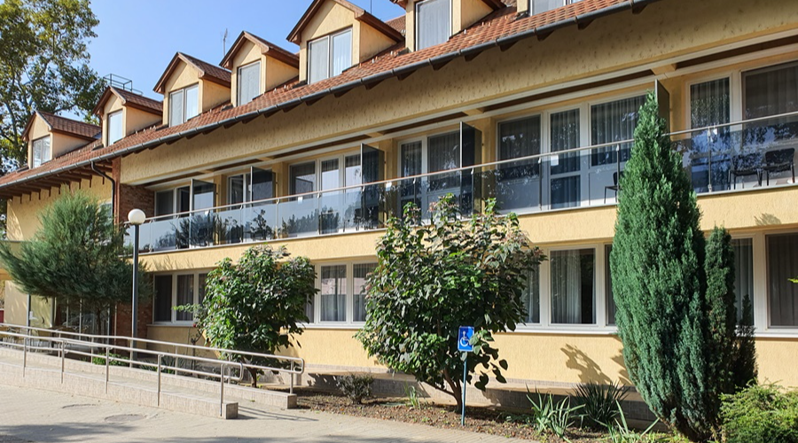 Szálloda egyházi szolgálatban: mérleg és tervek a Touring Hotelnél