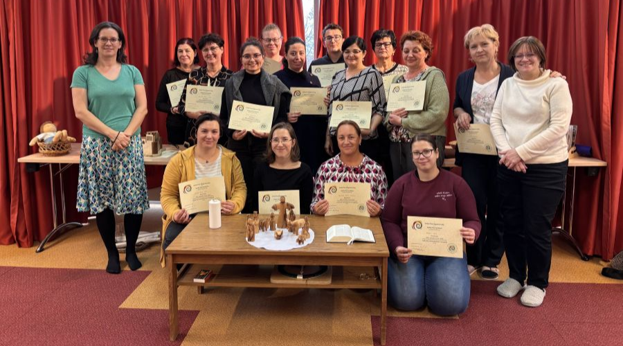 Figyelmes jelenlét – Továbbképzés a történetek jegyében