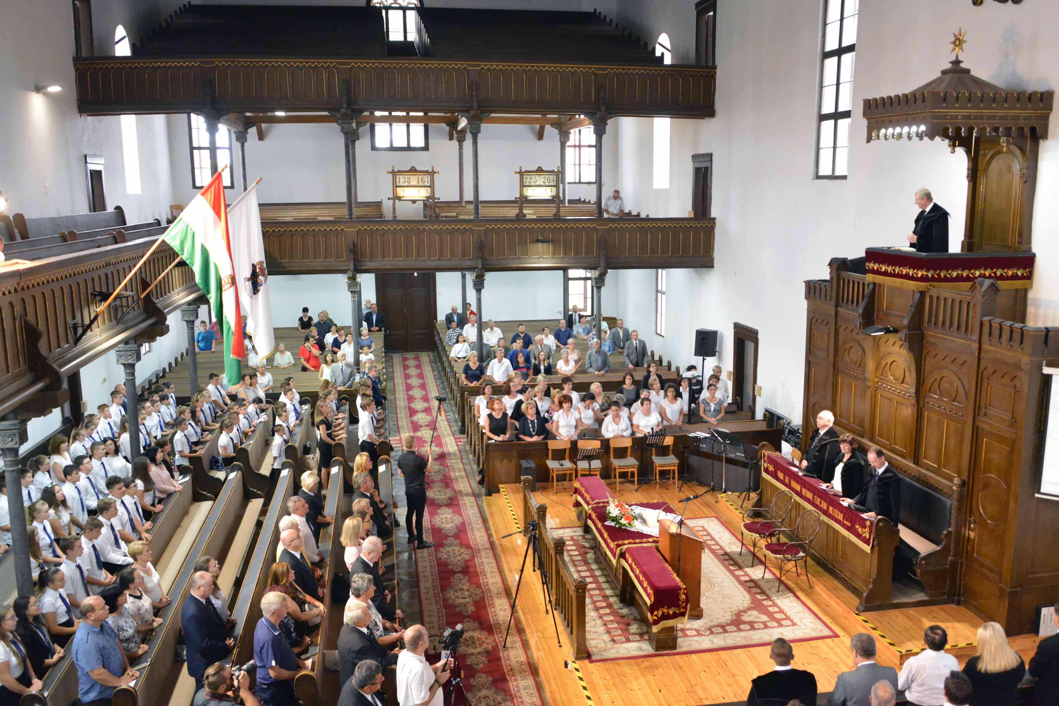 Hálaadás a Hajdúböszörmény-Bocskai téri református templomban