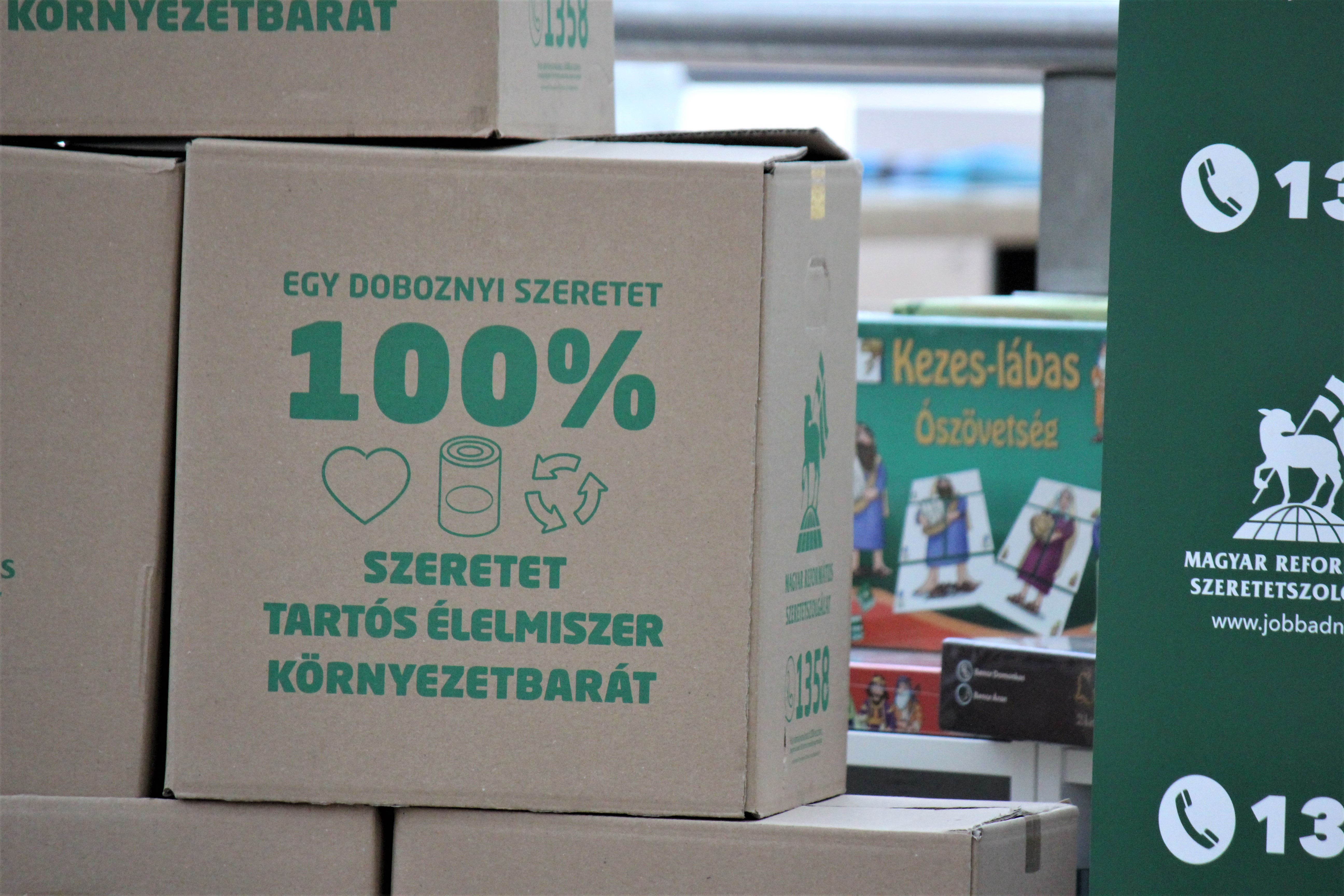 Szeretetdoboz – Idén is elindítja a Református Szeretetszolgálat adventi gyűjtését!