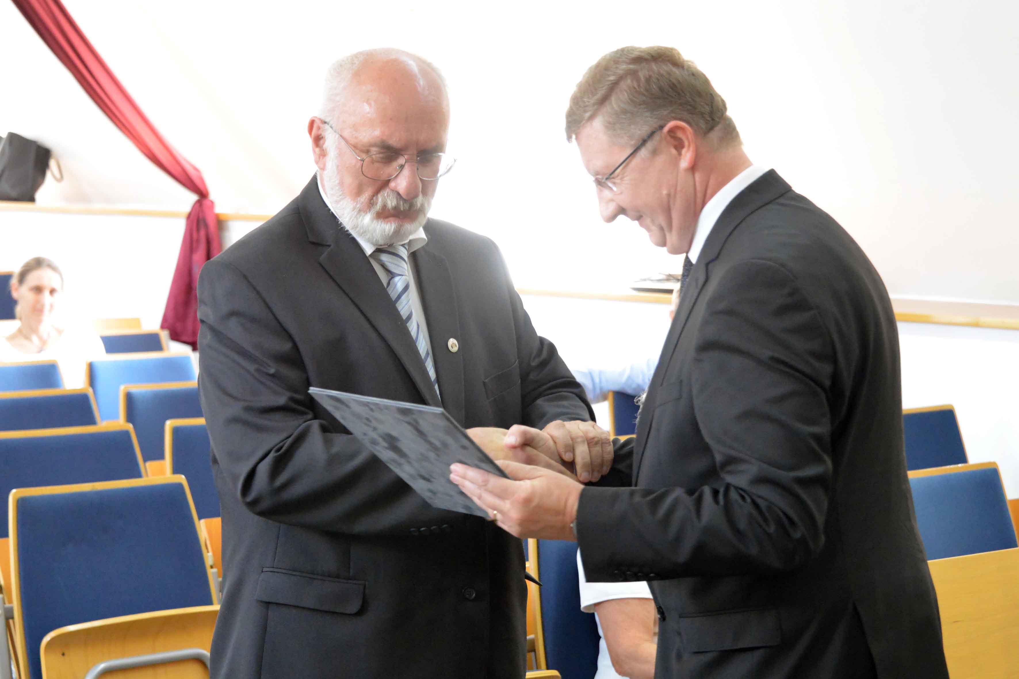 Győri József igazgató búcsúztatója a DRK Gimnáziumából
