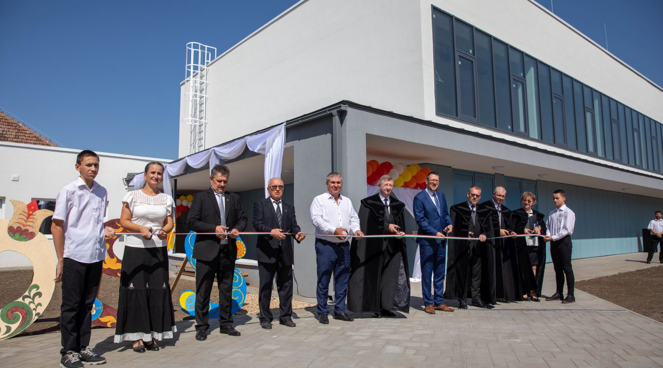 Különleges évnyitó a püspökladányi református iskolában