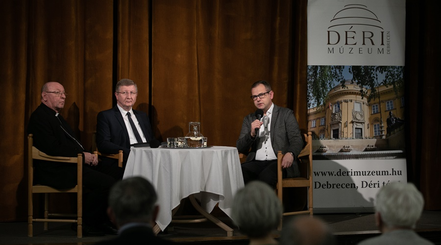 Ismét egy asztalhoz ült a református és a római katolikus püspök Debrecenben