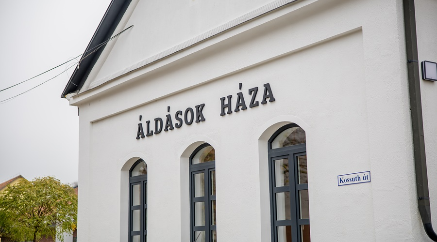 Átadták az Áldások Házát Hajdúsámsonban - interjú